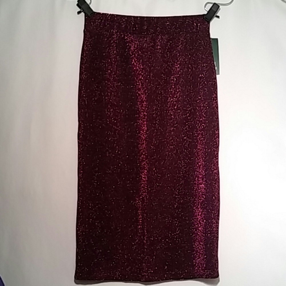 XS (400)& S (403)Women's metallic pink skirt